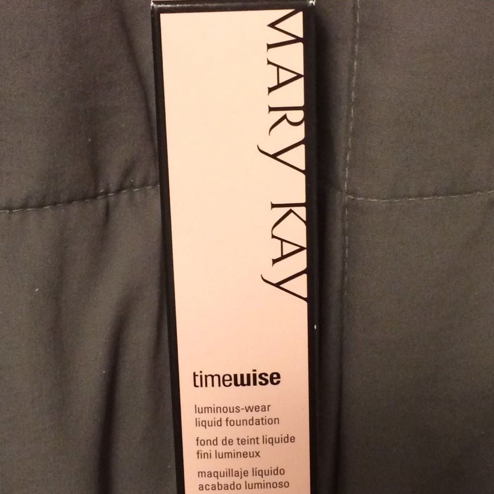 Mary Kay TimeWise liquid foundation
