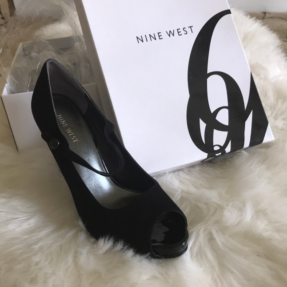 NWT Nine West Peep- Toe Heels