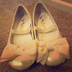 Toddler Girl Ivory Ballet Flats