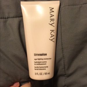 SUMMER SALE Mary Kay age-fighting moisturizer