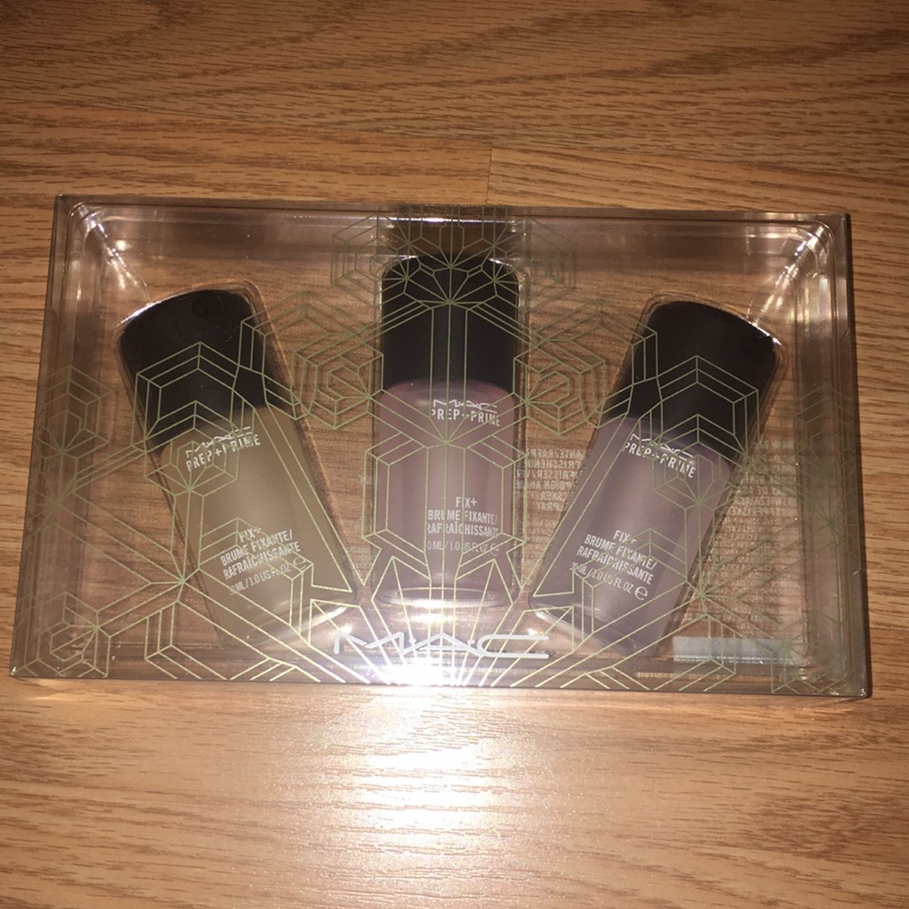 SALE 🔥MAC SNOWBALL Prep & Prime Fix + Set 🖤 LTD