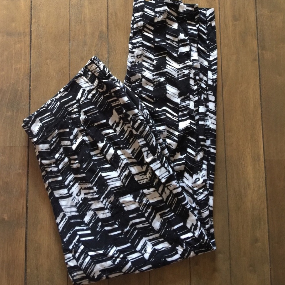 NY&Co Abstract Print Soft Pant