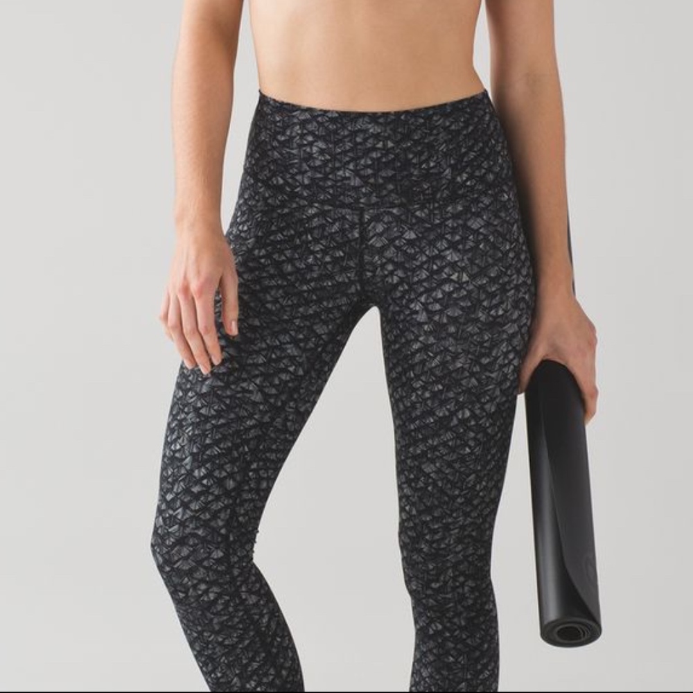 lululemon High Times Pant Size 4