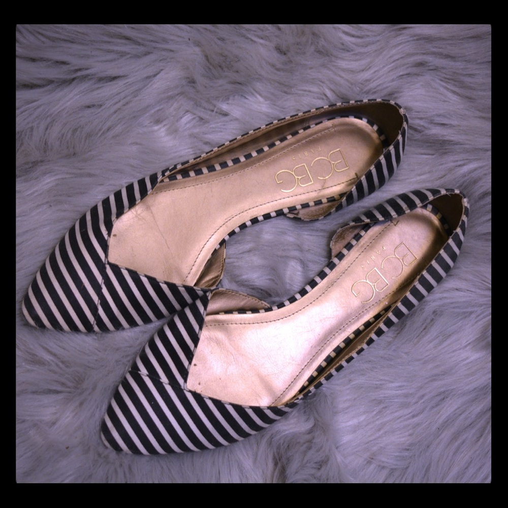 BCBG striped flats
