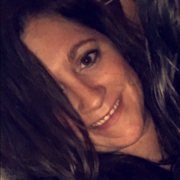 Meet your Posher, Stacy - Picture 1 of 1