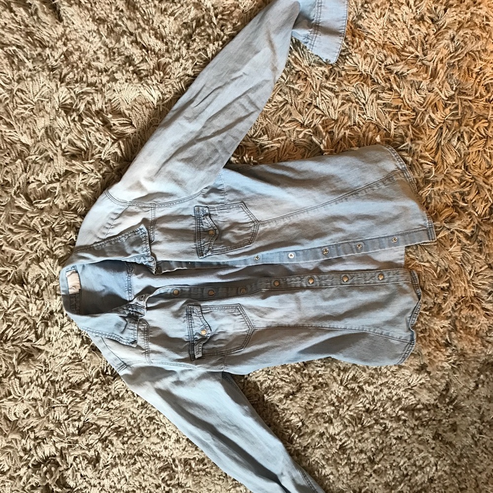 Chambray jean long sleeve button up