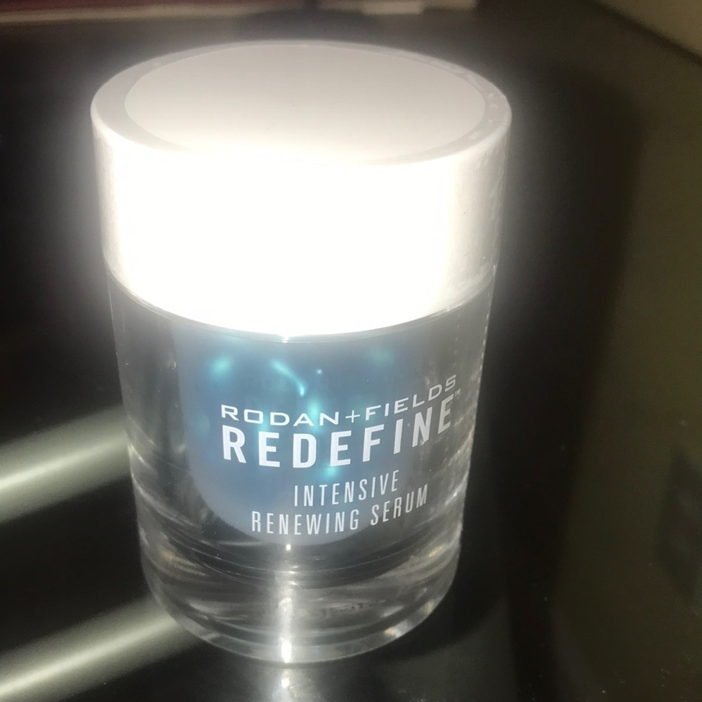 Redefine intensive renewing serum