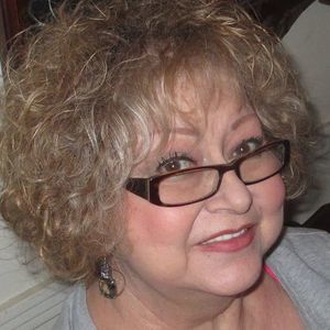 Meet your Posher, Carolyn