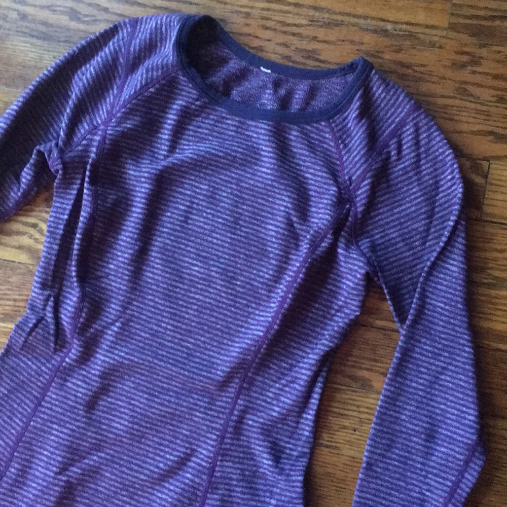 ♡ PRICE DROP ♡  Lululemon Long Sleeve Size 4