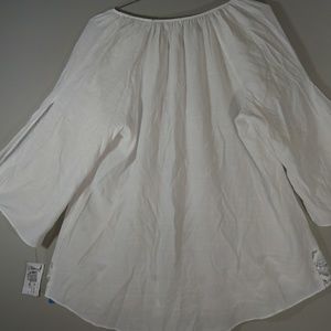 ***HP****Plus Size Top Flare Sleeves White Lace