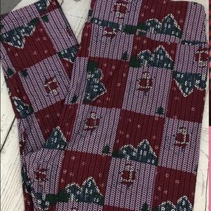 TC 2 Lularoe Holiday Leggings *lowest price*