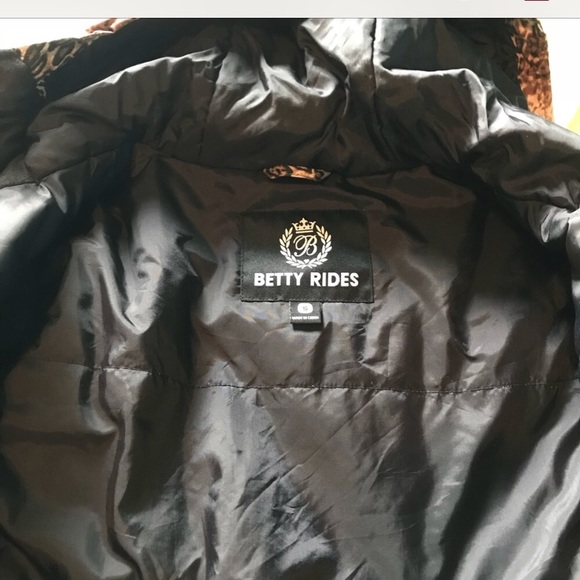 Betty Rides jacket - Picture 4 of 6