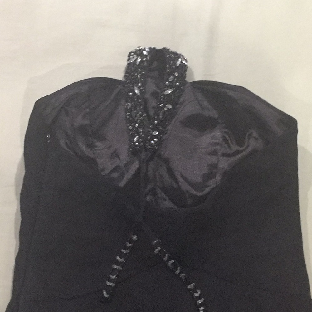 Dress - Picture 3 of 6