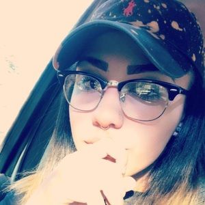 Meet your Posher, Haley