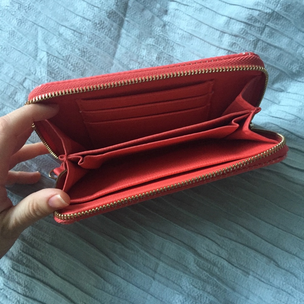 Wallet - Picture 2 of 2