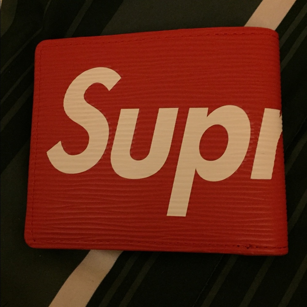 Supreme x Louis Vuitton wallet
