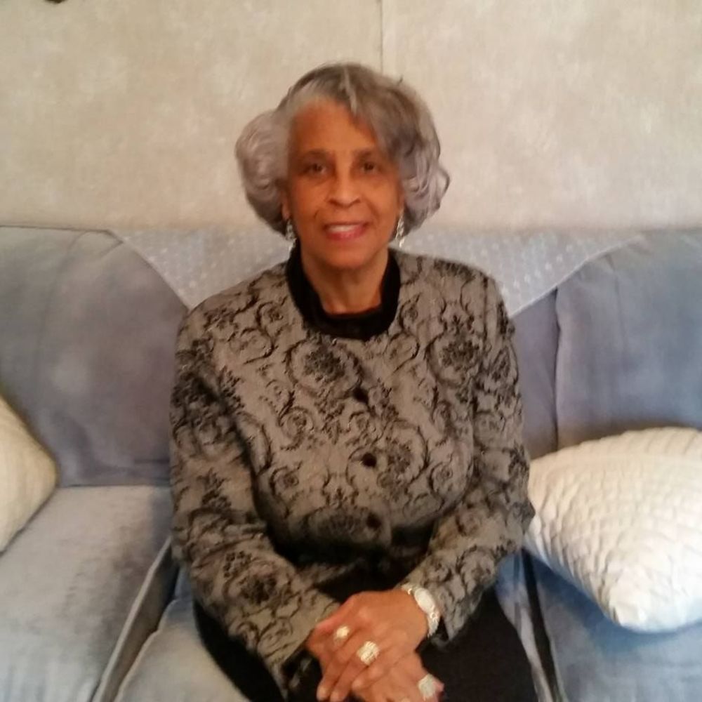 Meet your Posher, Etta