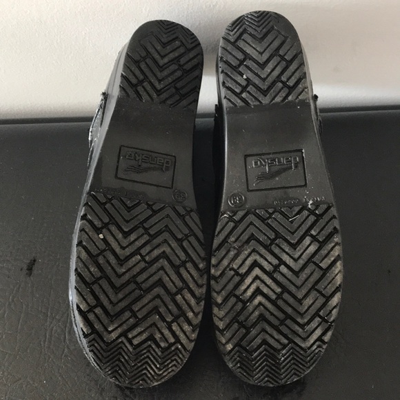 Dansko black patent clogs shoes size 39 - Picture 5 of 7