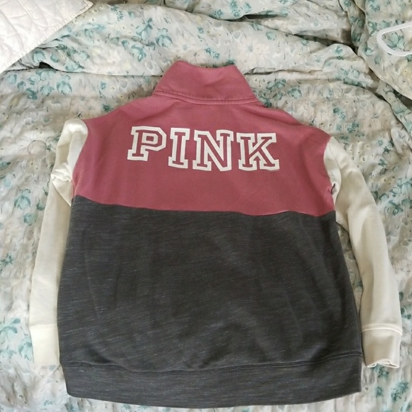 Vs PINK sweater - Picture 2 of 2