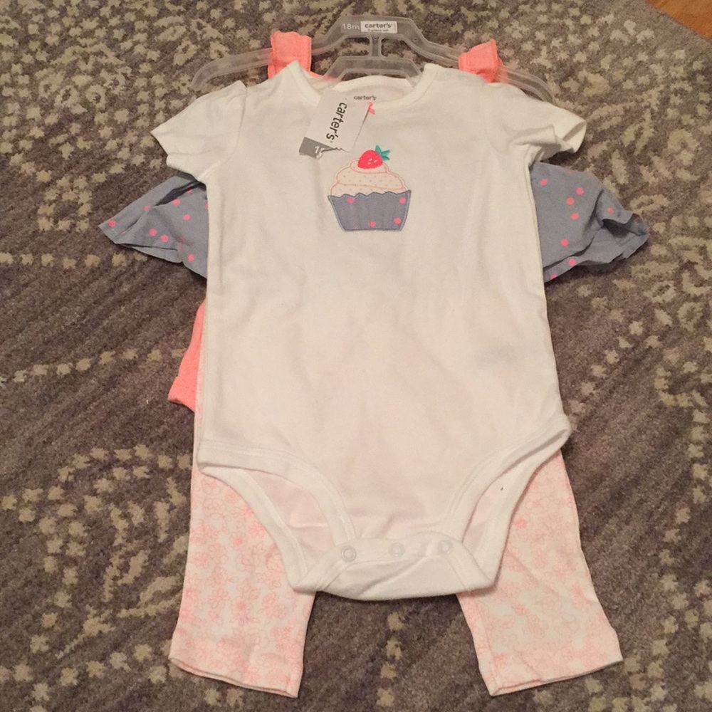 3 piece Carter’s outfit