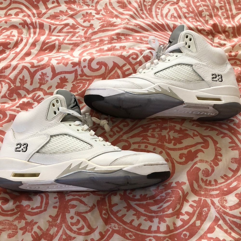 Air Jordan 5 Metallics WHITE SILVER  Size 10