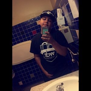 Meet your Posher, Isaac