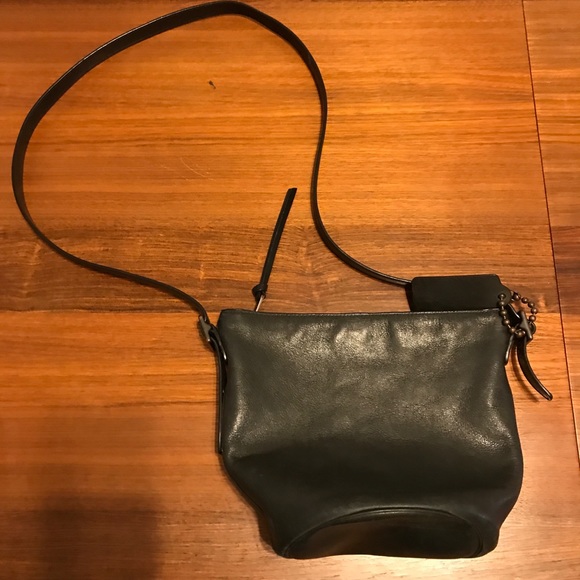 COACH SMALL BUCKET BAG - Picture 4 of 8