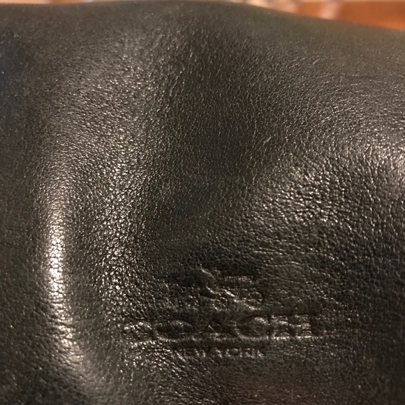 COACH SMALL BUCKET BAG - Picture 5 of 8