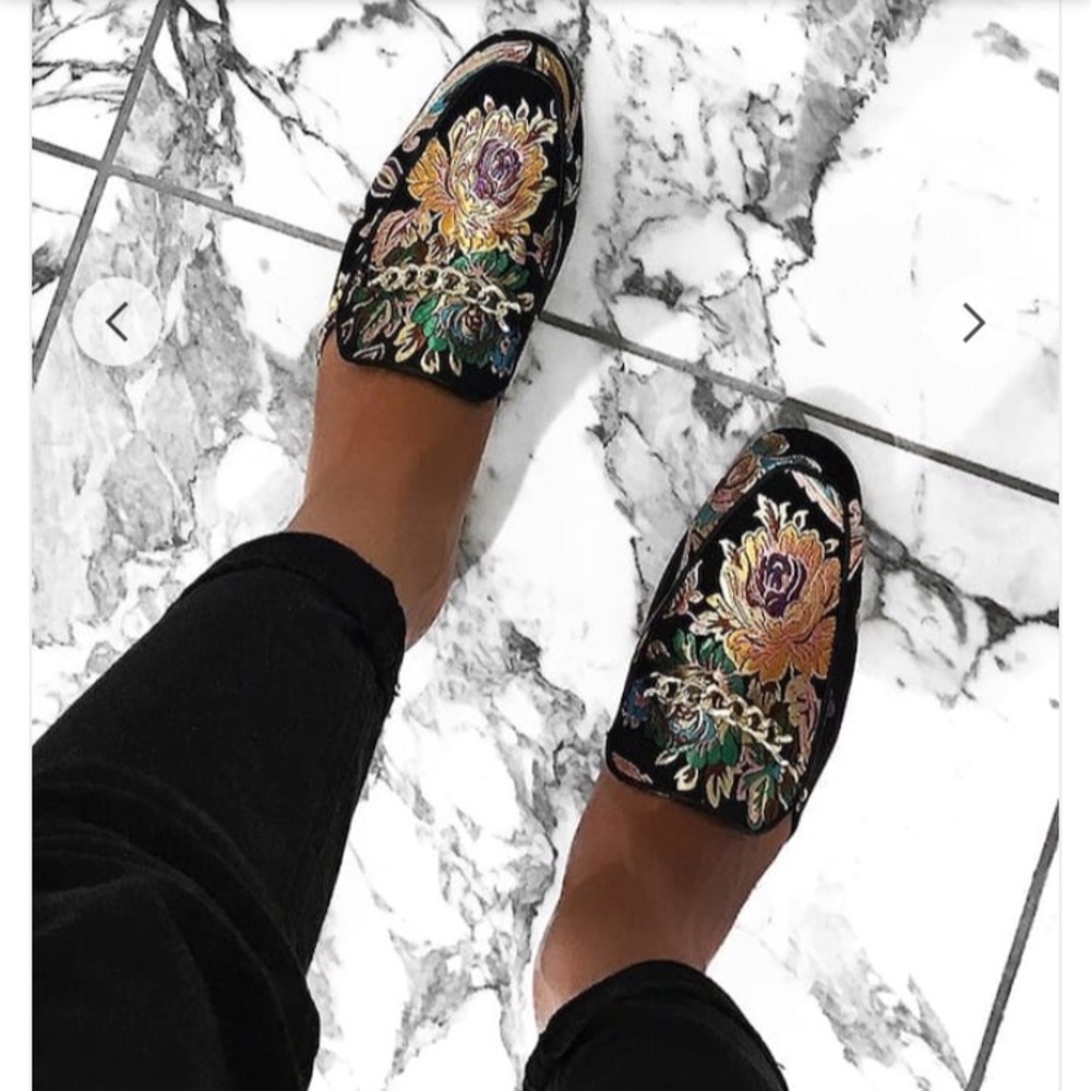 Brocade Mules *NEVER WORN* Women’s 6.5