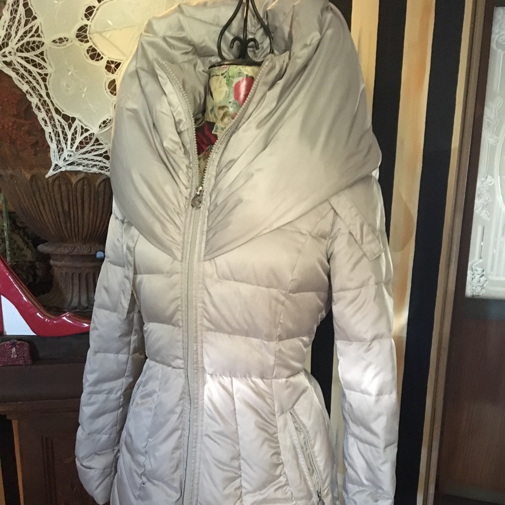 Laundry Coat - image 1