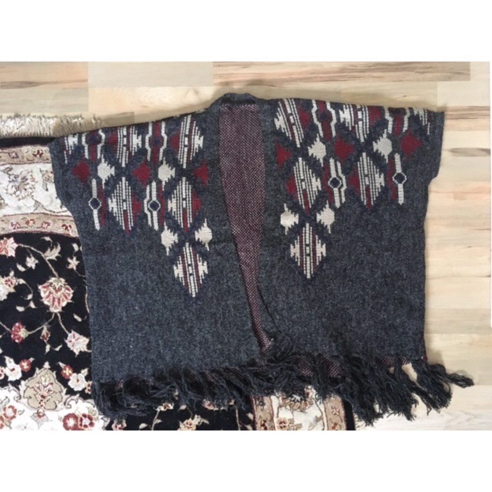 Southwestern Sweater Poncho - Picture 4 of 4