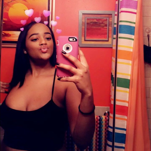 Meet your Posher, Jade - Picture 1 of 1