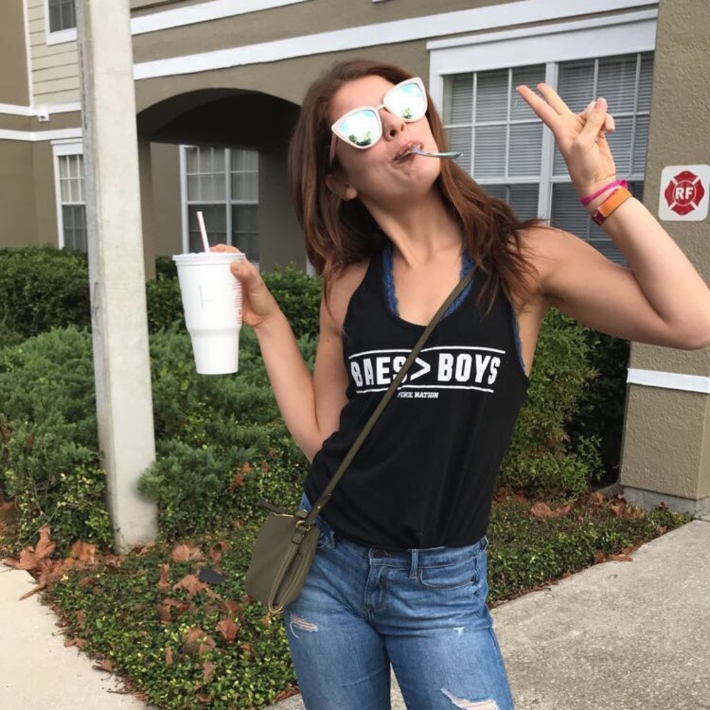 Meet your Posher, Julia