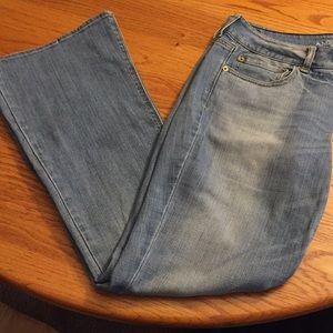 American Eagle artist flare jean