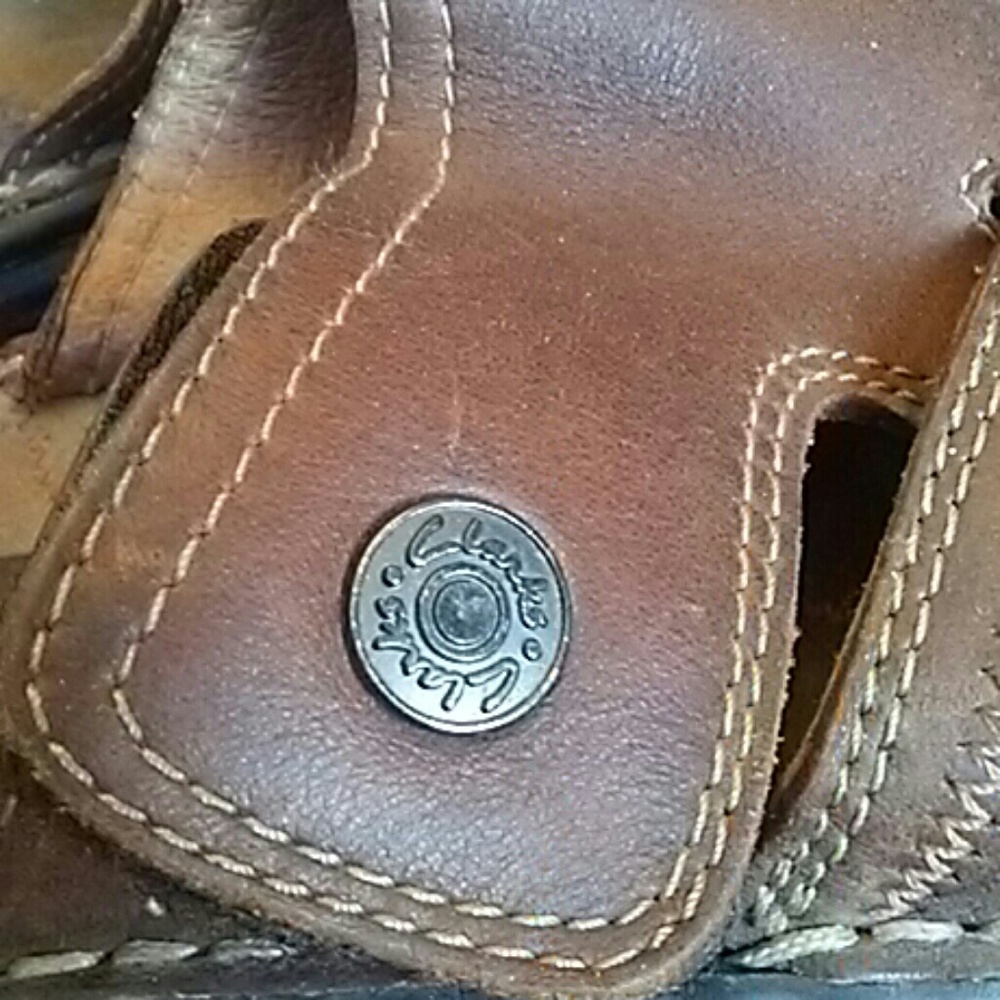 CLARKS - Picture 4 of 5