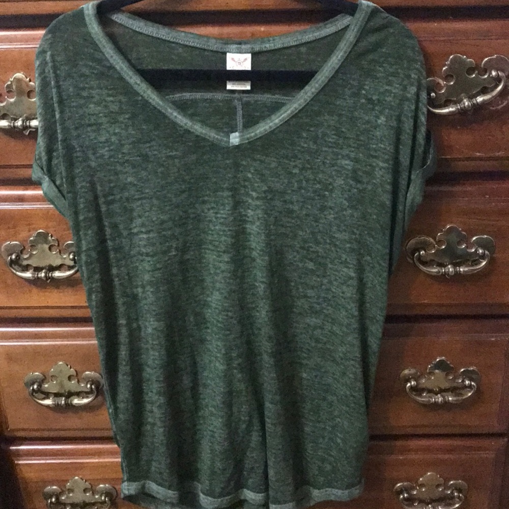 V-neck T-shirt