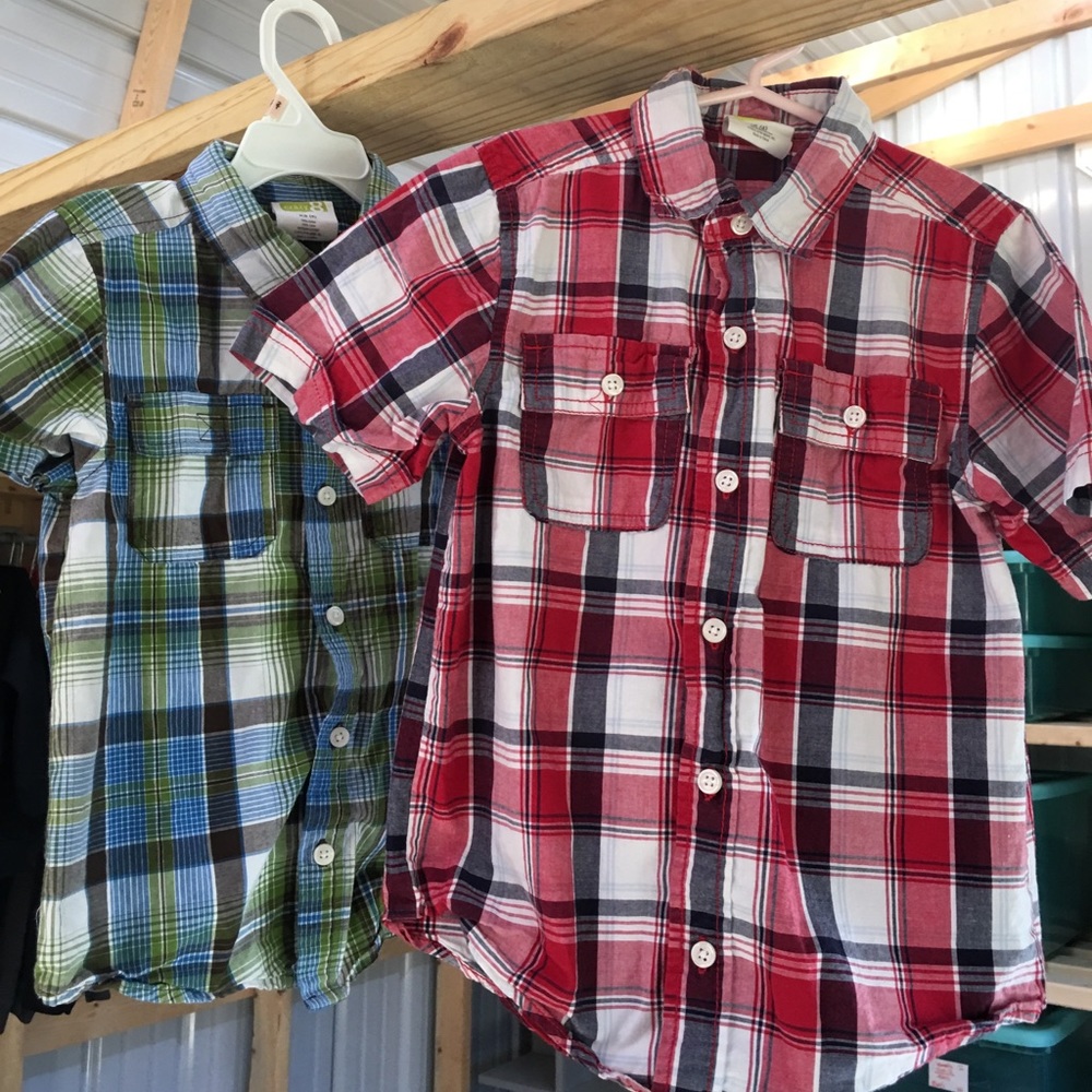 Lot of 2 Boys XS Size 4 Short Sleeve Shirts