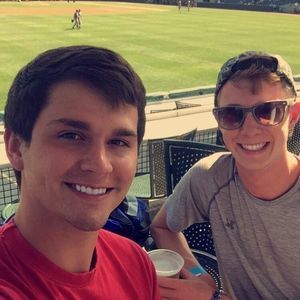 Meet your Posher, Derek