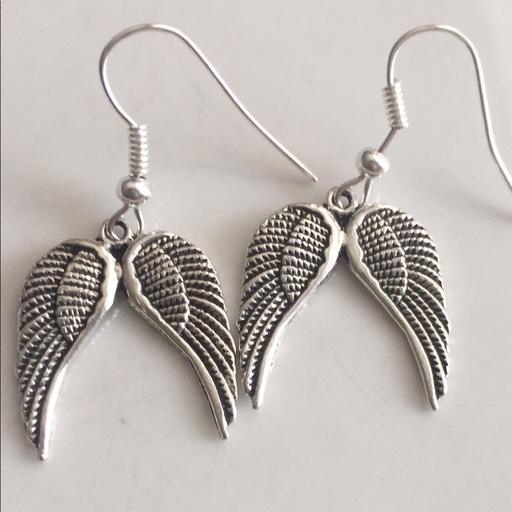 Silver Angel Wings earring