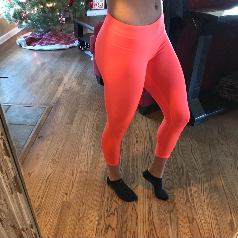 Brand New Athleta Crop