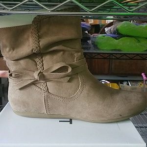 Report Ankle Booties