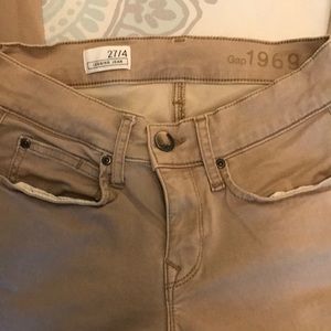 Gap 1969 size 27 legging jean
