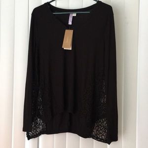 Francesca’s Black V-neck Longsleeved