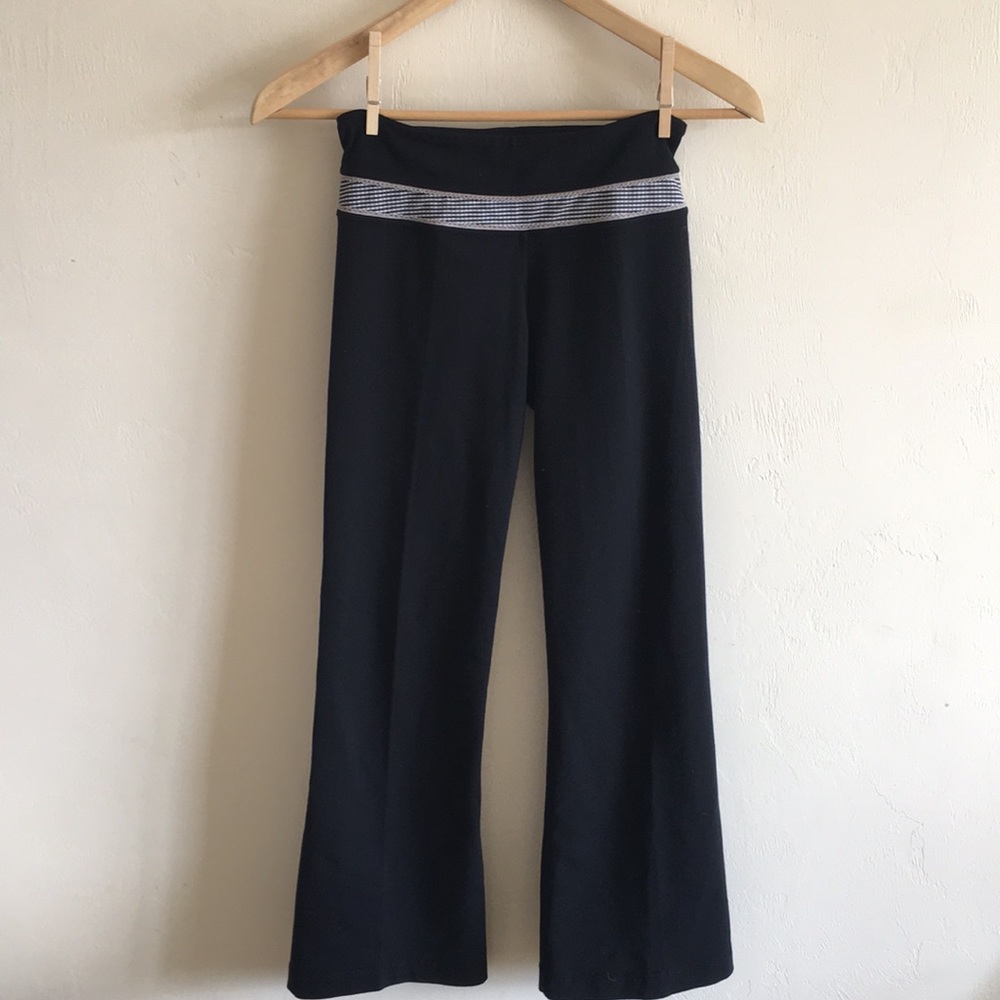 Lululemon yoga pants