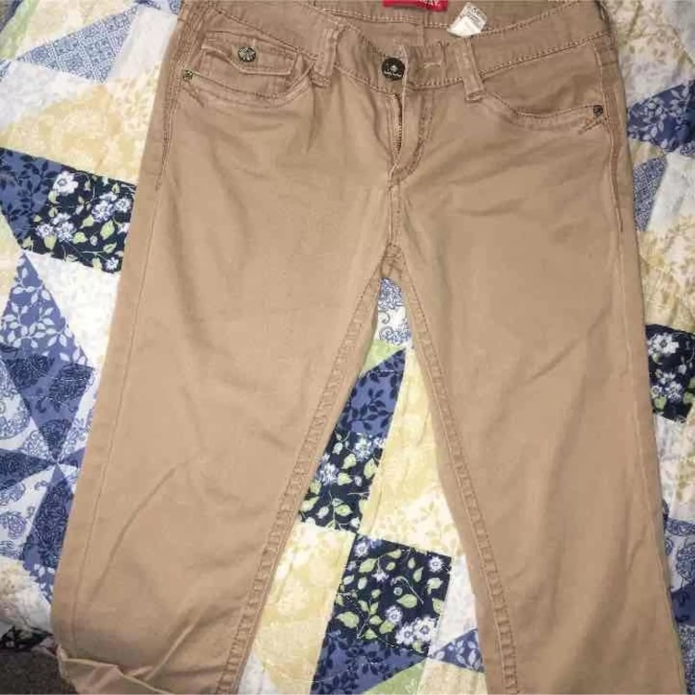 Junior’s khaki capris size 7