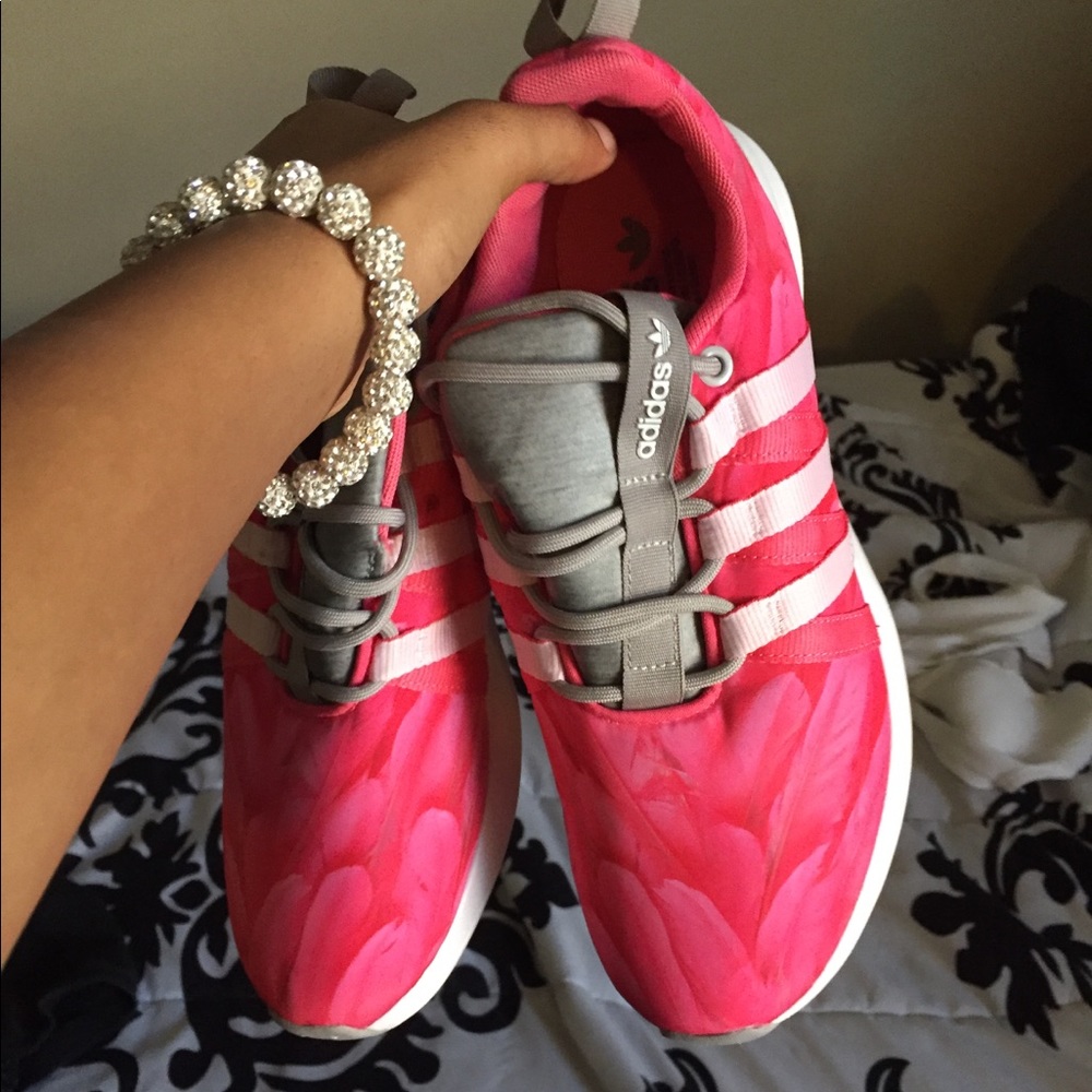 Adidad Womens Shoes