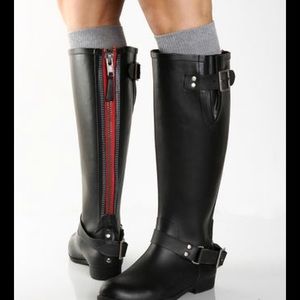 Steve Madden Tsunamii Rain Boots