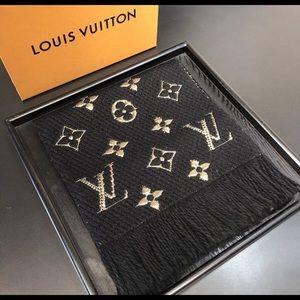 louis vuitton black scarves