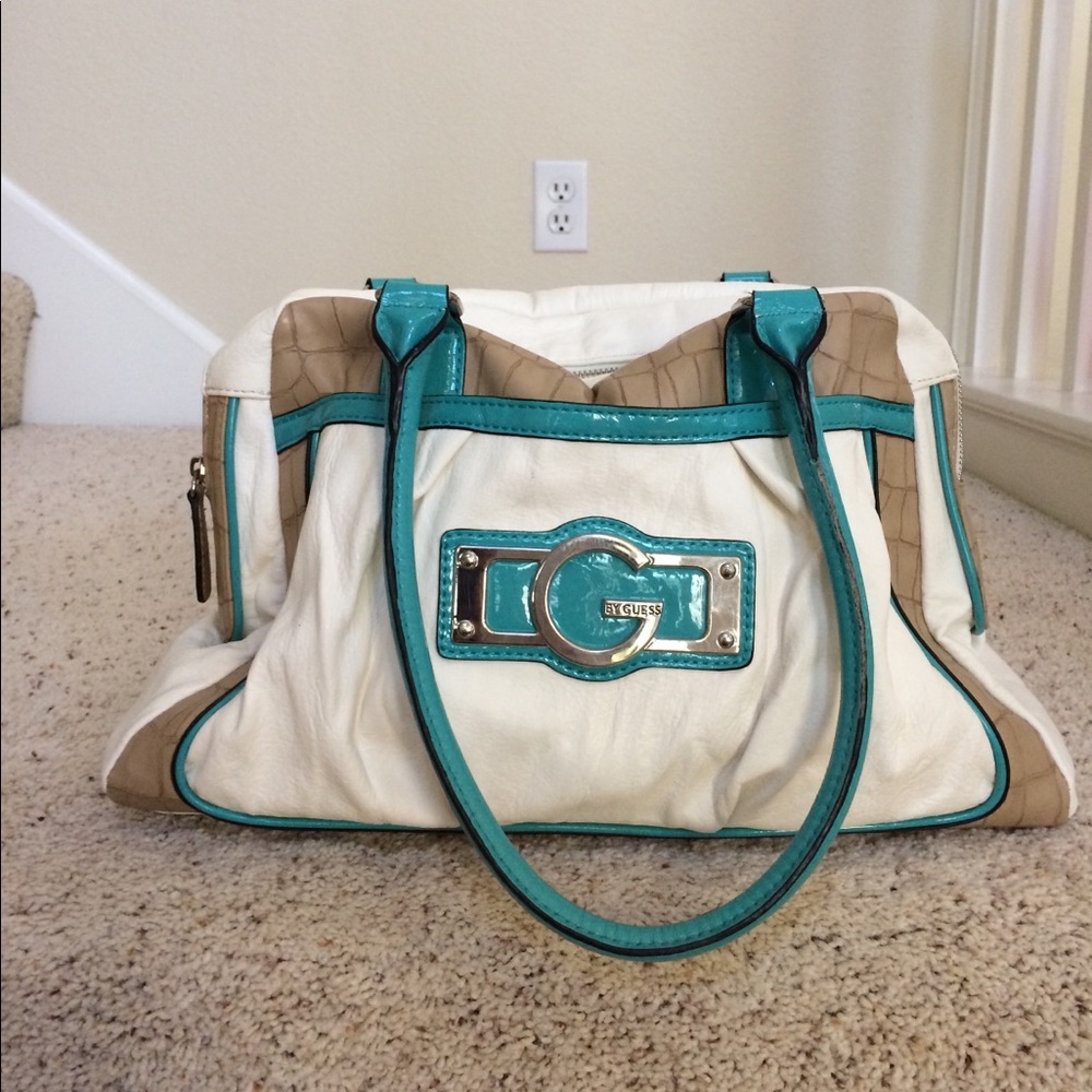 Guess purse