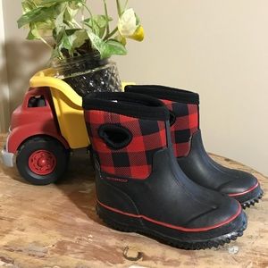 target neoprene boots